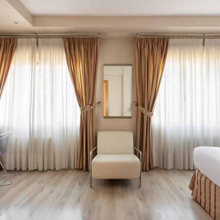 Crisol Almirante Bonifaz Hotel Burgos Bagian luar foto