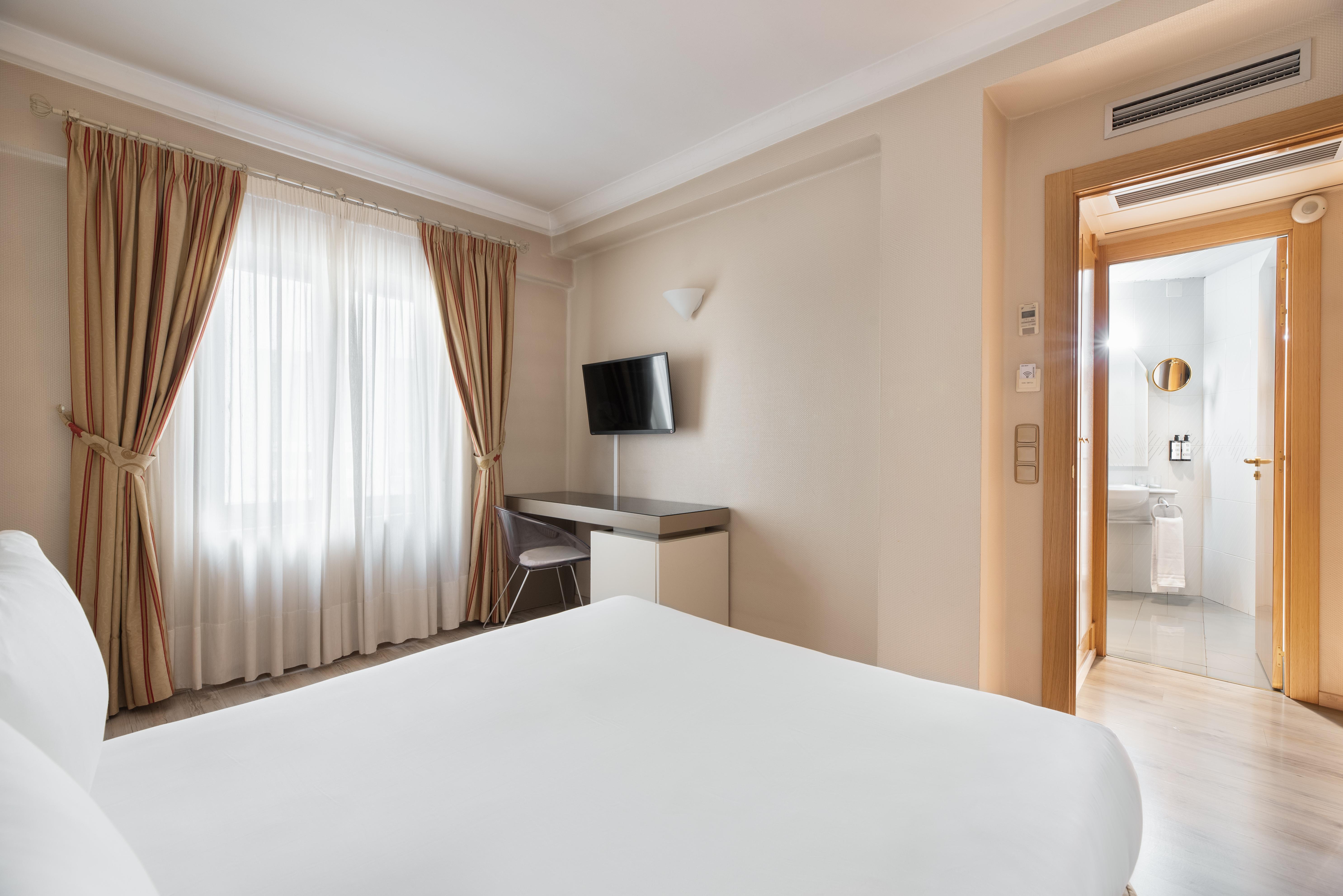 Crisol Almirante Bonifaz Hotel Burgos Bagian luar foto