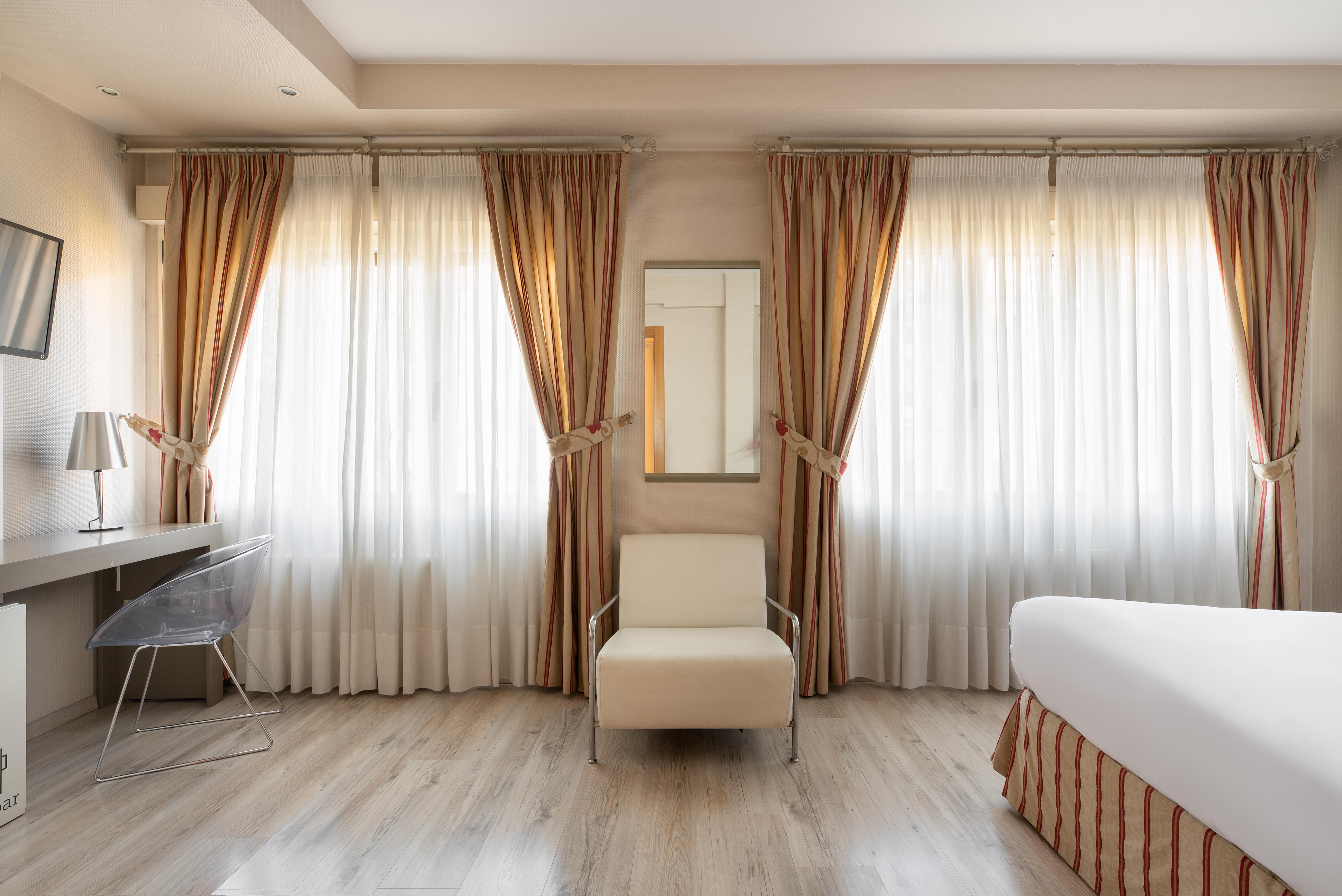 Crisol Almirante Bonifaz Hotel Burgos Bagian luar foto