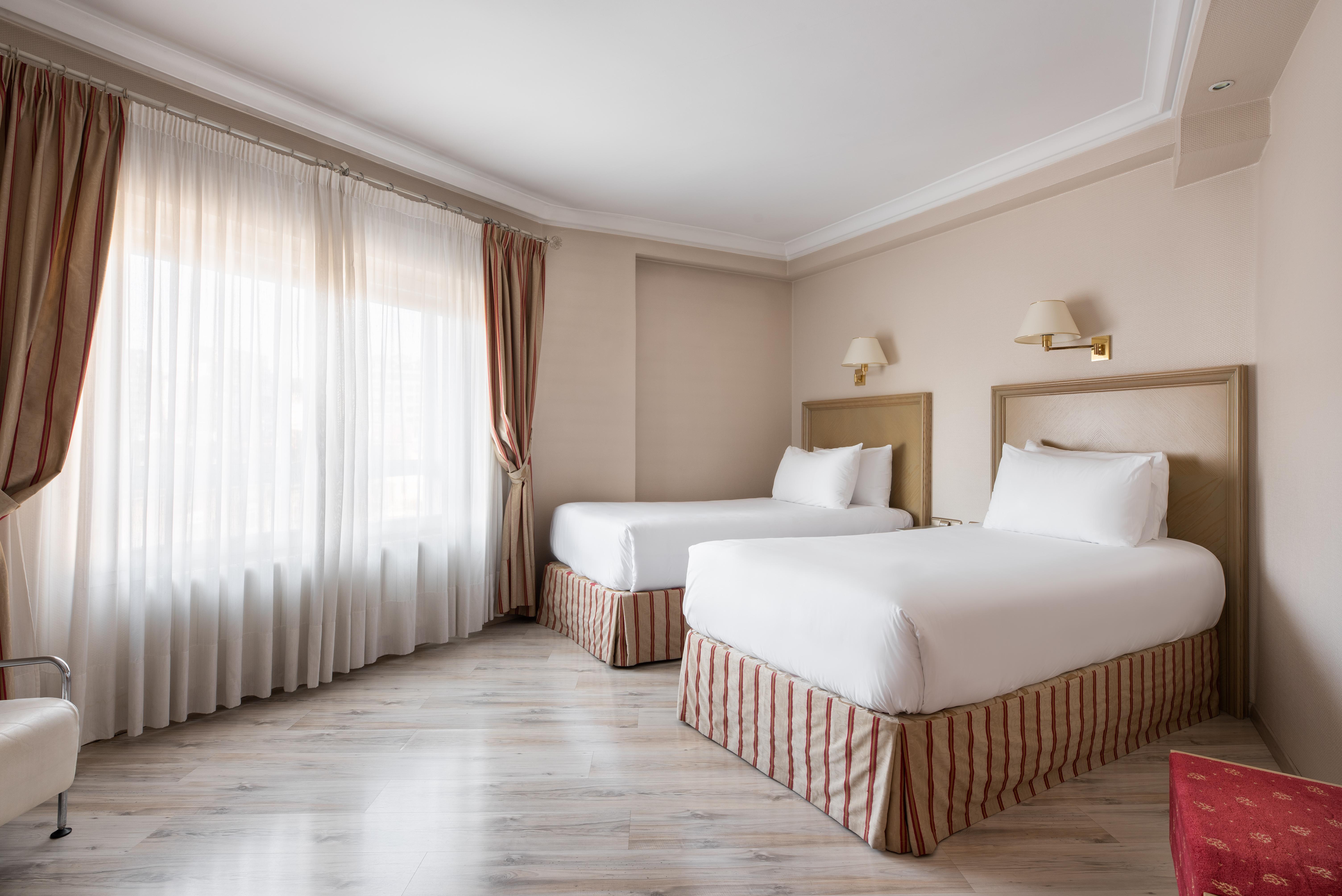 Crisol Almirante Bonifaz Hotel Burgos Bagian luar foto