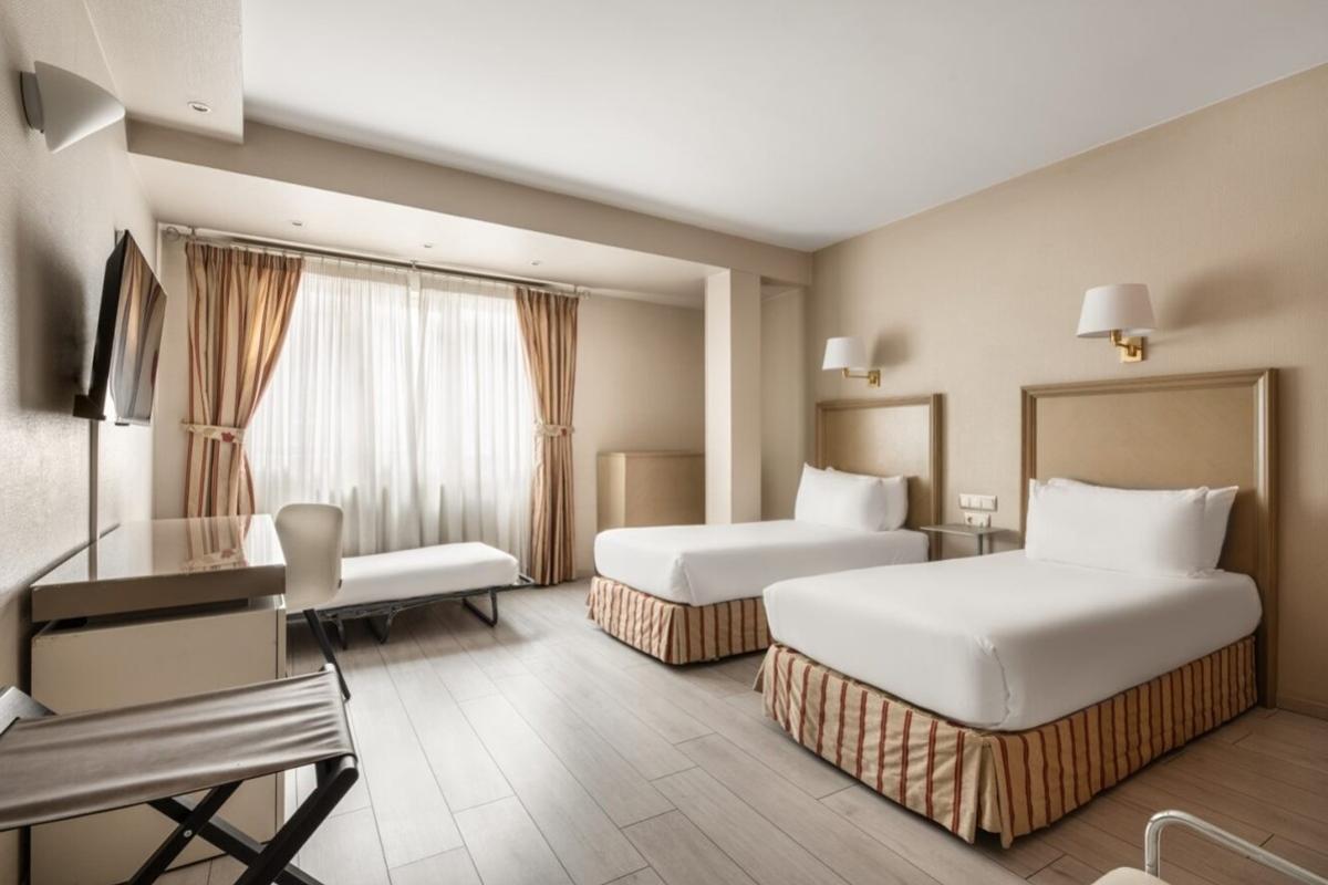 Crisol Almirante Bonifaz Hotel Burgos Bagian luar foto