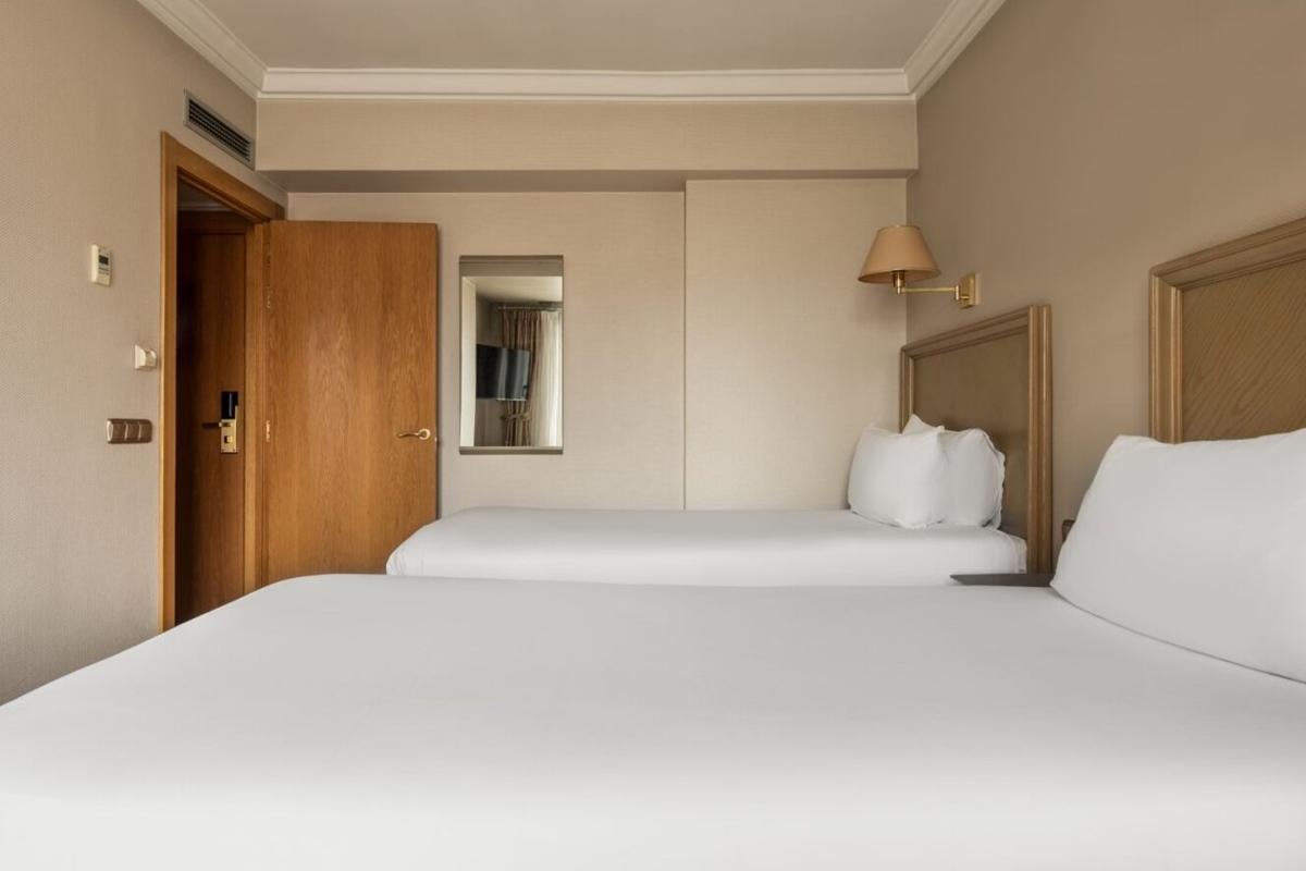 Crisol Almirante Bonifaz Hotel Burgos Bagian luar foto